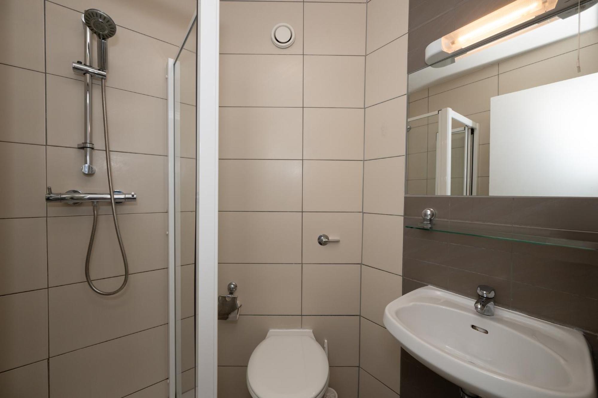 Victoria Lodge - Ucc Summer Beds Корк Екстер'єр фото