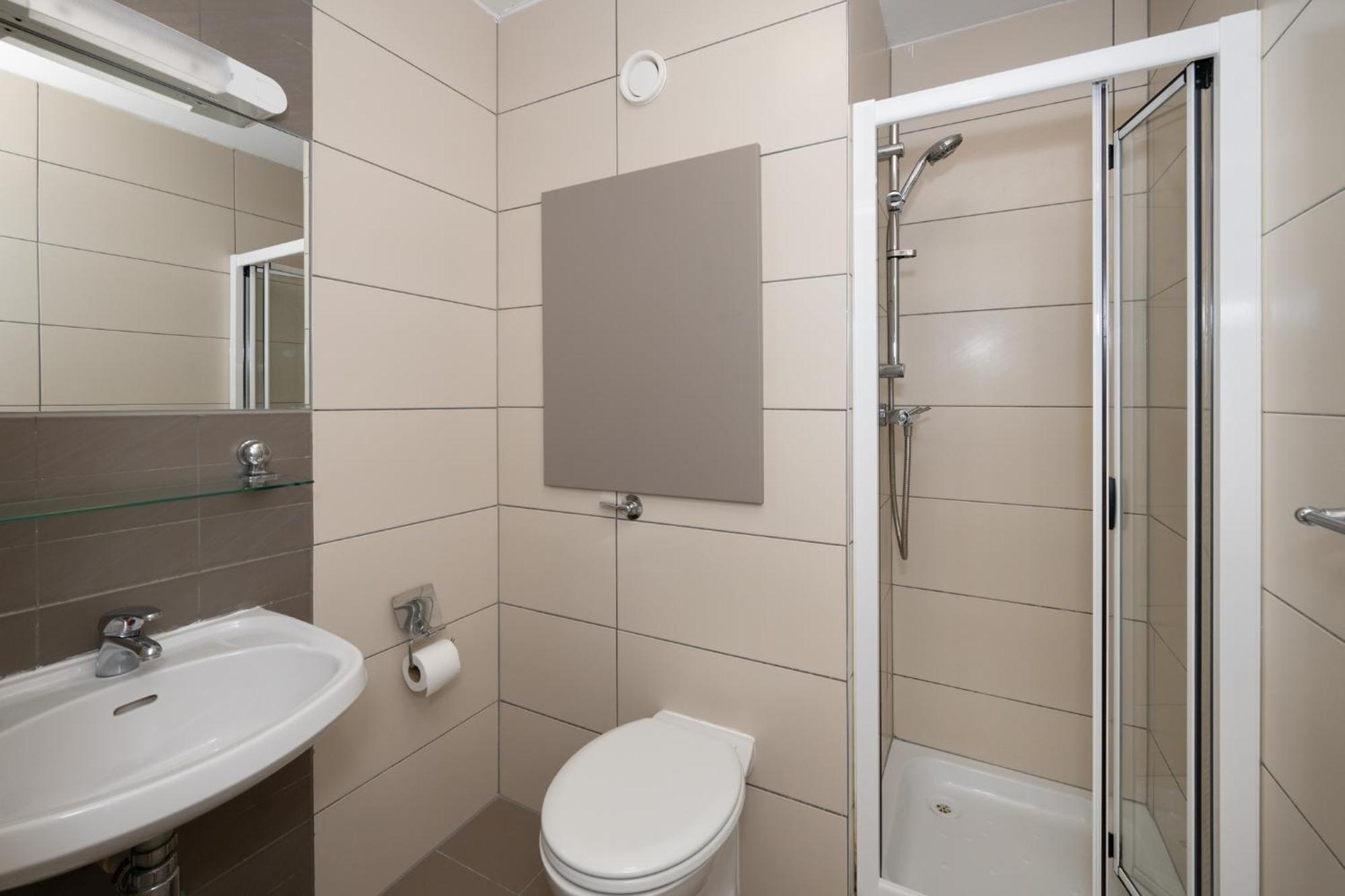 Victoria Lodge - Ucc Summer Beds Корк Екстер'єр фото